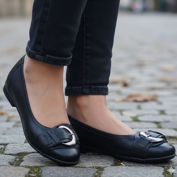 Shoes - Picture 2 of 15